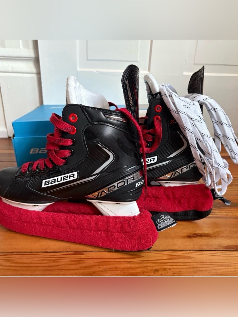 Bauer Vapor X3.5 Skates Jr- size 3.5 width-D